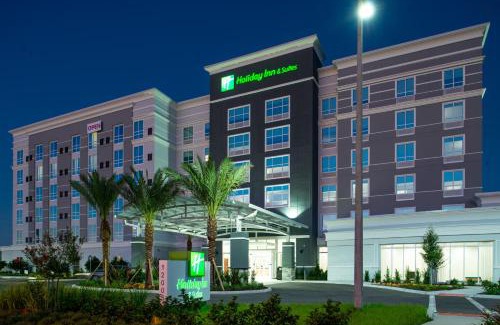 Florida Central Atlantic Coast Hotel | Holiday Inn & Suites Orlando - I-Drive - Theme Parks by IHG
