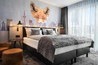 Bahnhofsviertel Hotel | Holiday Inn - the niu, Charly Frankfurt City by IHG