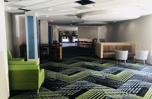 Towson Hotel | Holiday Inn Express Towson - Baltimore North, an IHG Hotel