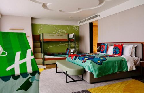 Baqiao Hotel | Holiday Inn Xi'an Chanba by IHG-Near Xi'an International Convention Exhibition Center and Shopping mall and The Romantic show of Xi'an-Free Luggage Storage-English Service