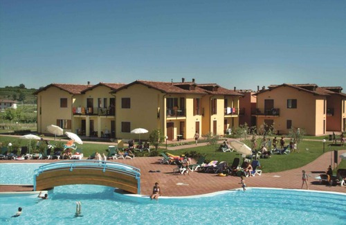 Peschiera del Garda Apartamento | Holiday apartment with outdoor pool and children's entertainment in a great residence
