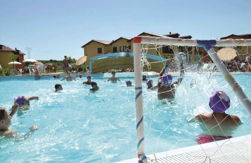 Peschiera del Garda Apartamento | Holiday apartment with outdoor pool and children's entertainment in a great residence