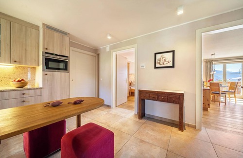 Verano Apartamento | Apartamento vacacional 'Alber - Hias' con terraza privada y Wi-Fi