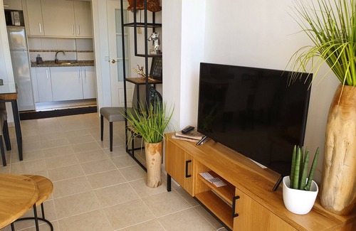 Pueblo Mascarat Apartamento | Apartamento de vacaciones en Jazmines con piscina y vistas al mar.