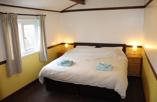 Tirabad Casa | Holiday Lodge in Beautiful Welsh Rolling Hills
