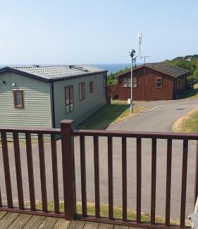 Ore Casa | Holiday Lodge, sleeps 4, with sea & countryside views