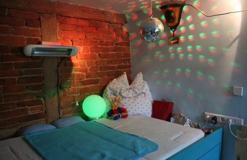 Schrepkow Otro | Loft de vacaciones de un patio de tres lados en el Prignitz, con amor e individualidad