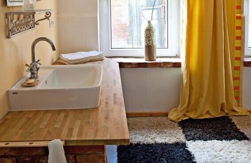 Schrepkow Otro | Loft de vacaciones de un patio de tres lados en el Prignitz, con amor e individualidad