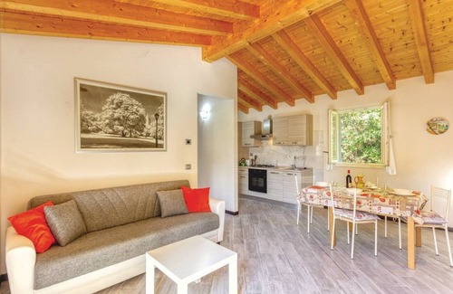 Carrara Casa | Holiday Raffaello