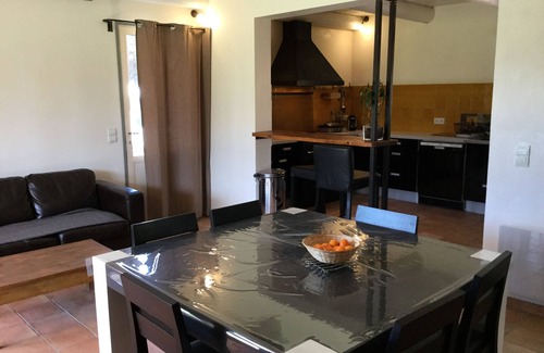 Fontvieille Chalet De Esquí | Casa con aire acondicionado y piscina en Fontvieille, Alpilles 8 personas