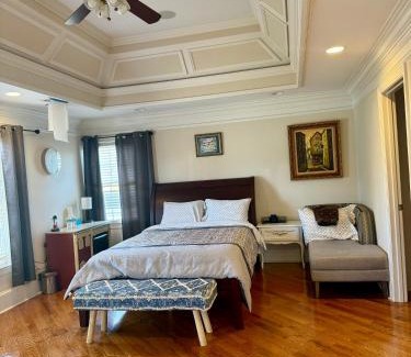 Summerhill Casa | Holiday Room with Private Bathroom in ATL, Summerhill, Stairs Required