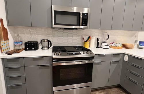 West San Jose Casa | Holiday sale. 10 min to SJC. Close to Santana Row