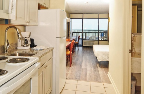 Myrtle Beach Hotel | Holiday Sands South