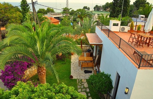 Tarragona Villa | Villa de vacaciones en Tarragona con terraza descubierta, jardín y Wi-Fi
