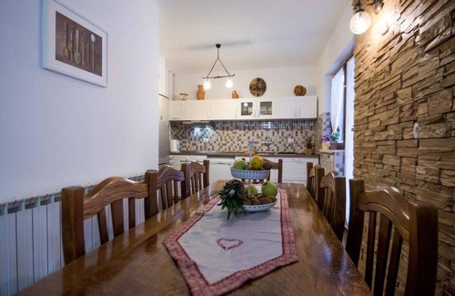 Daruvar Casa | Holiday&wellness house Grofica