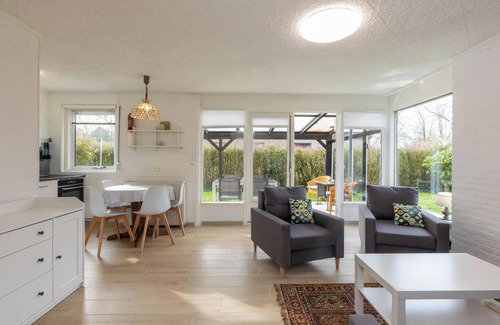 Kortgene Chalet De Esquí | Holidayhouse - Koekoeksbloemwei 90 | Kortgene