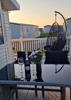 Truro Complejo | HolidayLet 24 Bude Newperran Holiday Park
