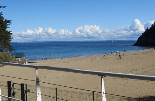 Etables-sur-Mer Apartamento | Vacaciones frente al mar, pies en el agua.
