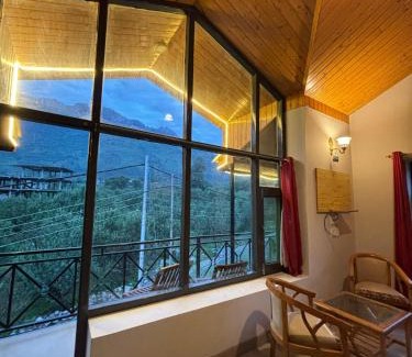 Burwa Hotel | HOLIDAYS in HAVEN HOSPITALITY