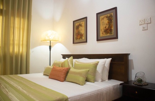 Anniwatta Cama Y Desayuno | Holistic Villas River