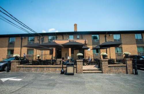 The Waterfront Hotel | Holland Hotel Free Parking Jersey City