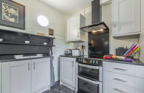 Docking Casa | Holland House es una gran casa de estilo clásico clasificada en Grado II