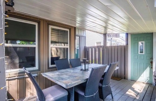 Hamilton Casa | Holliday Oasis w/ Hot Tub!