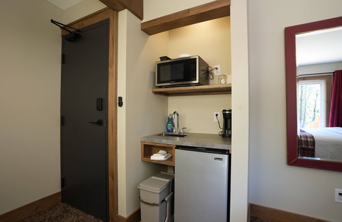 Algonquin Highlands Cabina | Hollow Valley Resort