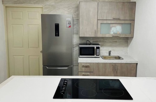 Yabucoa Apartamento | Holly Bunker