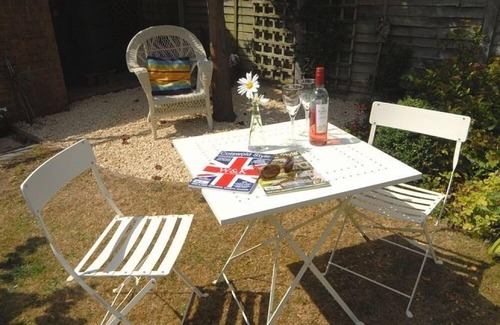 Childswickham Cabaña | Holly Cottage, Cotswold Hideaway en un hermoso entorno de pueblo