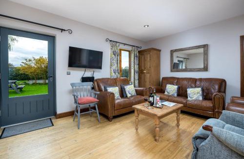 Frampton Casa | Holly Cottage