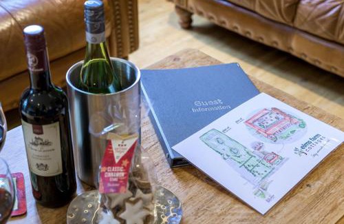 Frampton Casa | Holly Cottage