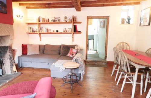 Cromford Casa | Holly Cottage