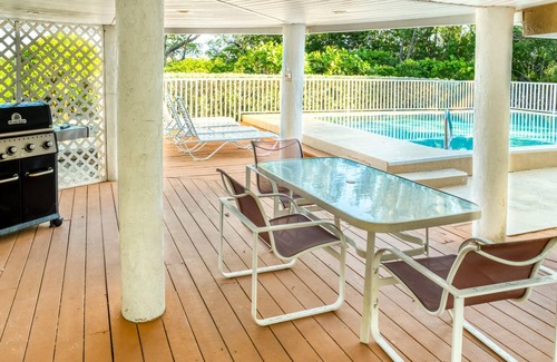 Wulfert Casa | Holly House