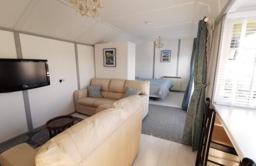 Whitstable Casa | HOLLYDENE LODGE
