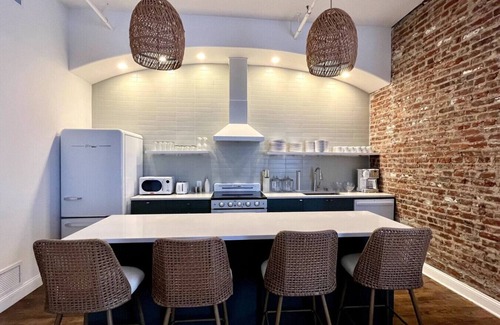 Downtown Louisville Apartamento | Hollyhock Suite 507: 3 bed/2 bath
