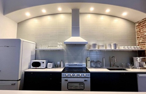 Downtown Louisville Apartamento | Hollyhock Suite 507: 3 bed/2 bath