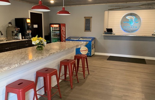 Battle Lake Casa | Hollys Resort