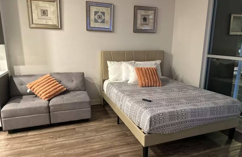 Hollywood Hotel | Hollywood Walk of Fame 2 beds, parking