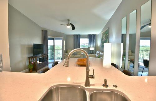 Holmes Beach Casa | Holmes Beach - Mangroves 3607 #208