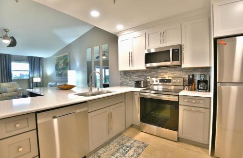 Holmes Beach Casa | Holmes Beach - Mangroves 3607 #208
