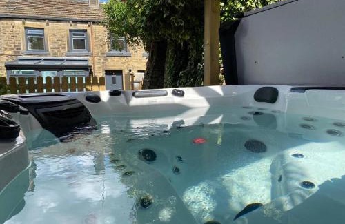 Hepworth Casa | Holmfirth Hideout