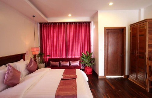 Taphul Village Area Hotel | Holy Angkor Deluxe Hotel