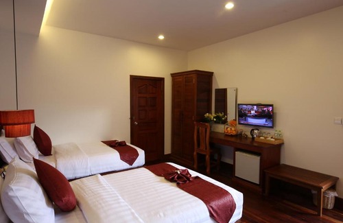 Taphul Village Area Hotel | Holy Angkor Deluxe Hotel