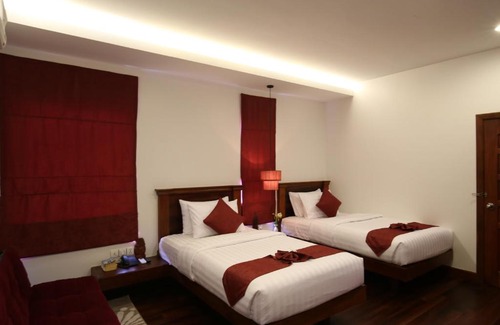 Taphul Village Area Hotel | Holy Angkor Deluxe Hotel