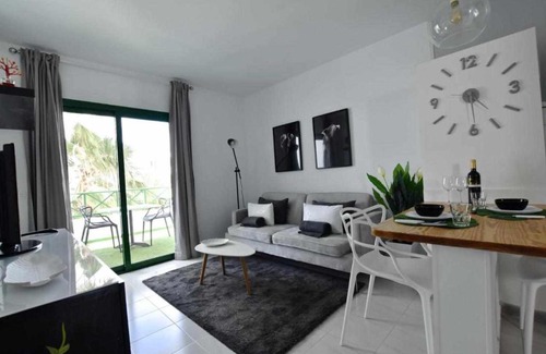 Costa Teguise Apartamento | Holyhome apartment 203