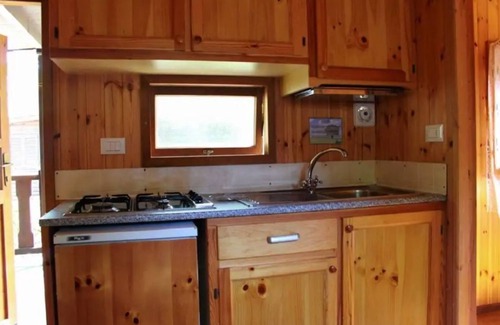 Viareggio Chalet De Esquí | Holzbungalow für 4 Personen im Campingplatz