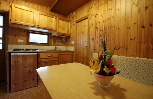 Viareggio Chalet De Esquí | Holzbungalow für 4 Personen im Campingplatz