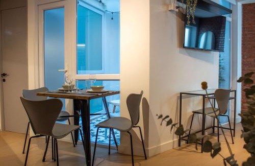 Lastarria Apartamento | HOM I Departamento con Terraza Piso1 2PAX