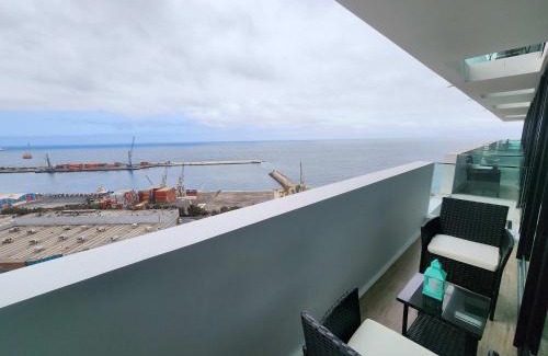 Historical District Apartamento | HOM I Estupendo 2D2B Vista al Mar Parking PNM 0625